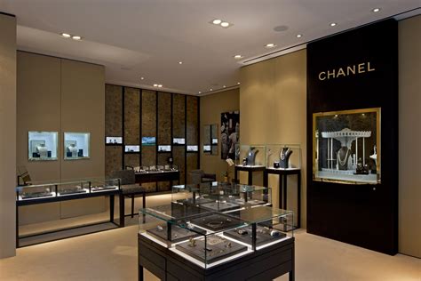 chanel jewelry stores.